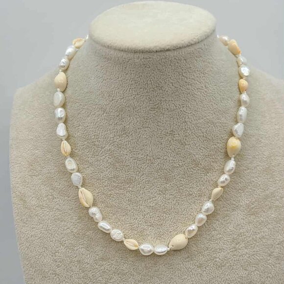 J Crew Shell Faux Pearl Necklace NWT!  NEW! - Picture 1 of 7
